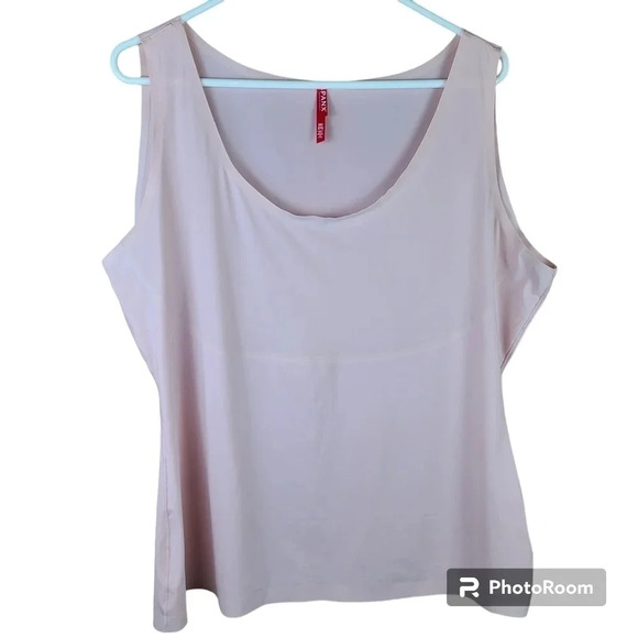 Spanx lightweight shapewear tank - Picture 1 of 7